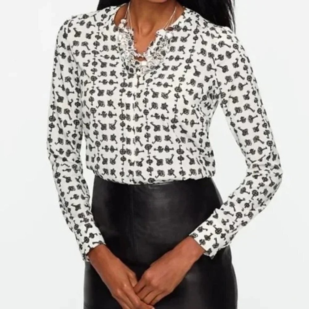 Talbots Antique Key Blouse White Gray Black Button Down Shirt Medium Career Work